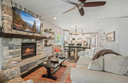 Spacious 4BR 3B 2 Kitchen with bathtub sleeps 11 guests - Foto 4