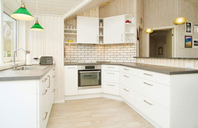 5 Person Holiday Home in Olsted - Photo 4