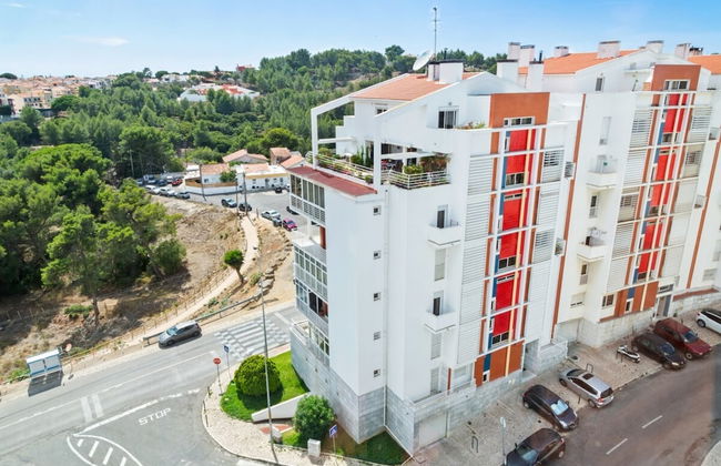 Lovely 2 Bedroom Duplex Apt w Terrace in Cascais - Photo 22