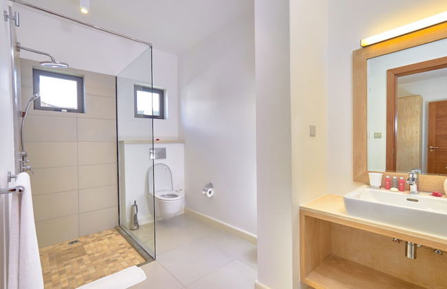 Corail Bleu Private Pool & Garden Villas with LOV - Photo 9