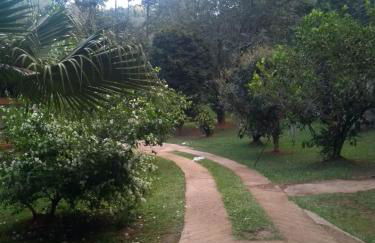 Bangalo a beira do rio em plena natureza - Foto 34