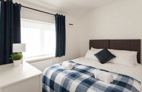 Warrington House, driveway parking & WiFi! - Foto 8