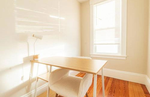 Walk to Downtown Salem with Arcade- Free Parking! - Foto 15