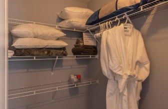 Hoosier Happiness Townhouse - 2 King Size Bedroom Suites - Foto 26