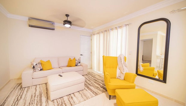 Garden Condos 21, Modern 1BR APT In Sosua Strip! Guest Friendly - Foto 4, Sala de estar