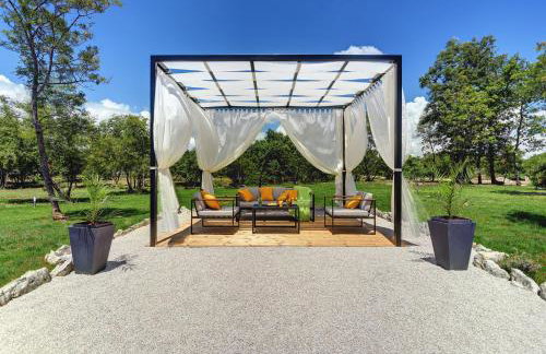 Villa Radola Residence only 3 km from beach for 6 people with private pool & large garden - Photo 8