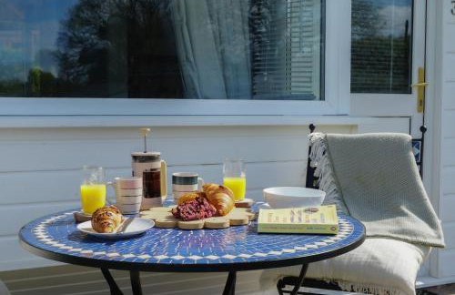 South Devon - River Dart Views - Free Parking - Pet Friendly - Photo 4