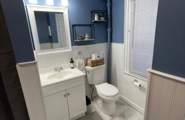 3,000 Sq Ft Historic Colonial Minutes from Okemo with Direct VAST Trail Access - Foto 27