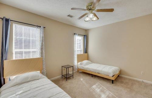 Home with Fenced Yard about 12 Mi to Dtwn Montgomery - Foto 18