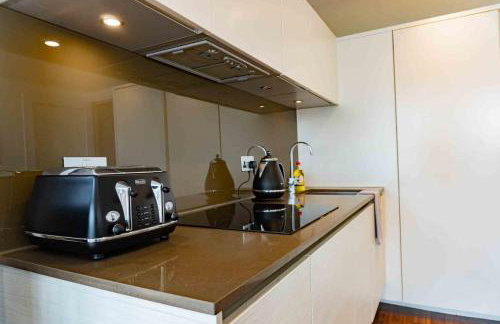 Luxury 3 Bedroom 3 Bathroom Balcony Apartment - Gunwharf Quays Apartments - Foto 9