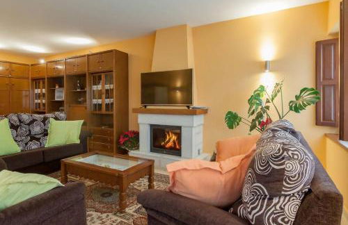 La Casona de la Bisa en Villanueva de Colombres - Foto 26