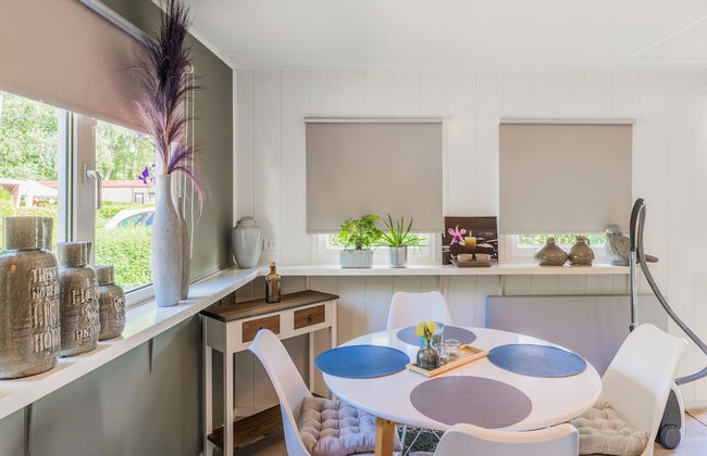 Lovely Wooden Chalet With Garden in Reutum - Photo 24