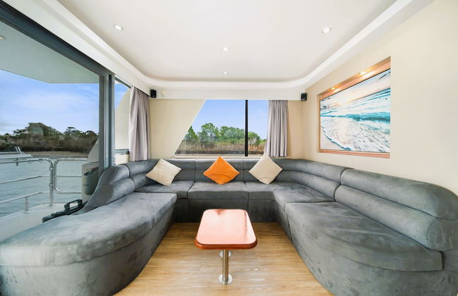 Coomera Houseboat Holidays - Foto 32