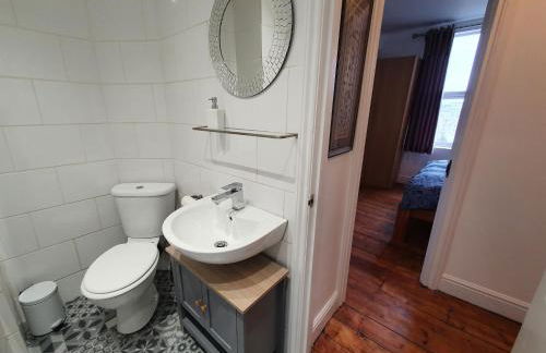 Sunny Apartment with a 10 minute walk to the Sea. - Foto 15