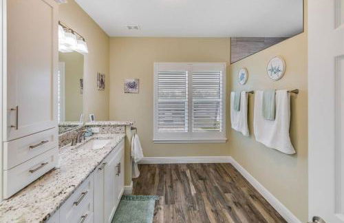 Spacious Home With Heated Pool! Sleeps 15! Billiard table! - Foto 27