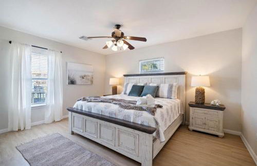 Beach house with large deck and patio - Foto 20