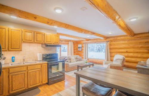 Tucked Away Timber Lower Suite - Foto 4