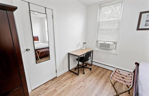 Cozy Retreat 15Min to NYC, FIFA, Mall,FREE Parking - Apartment - Foto 13