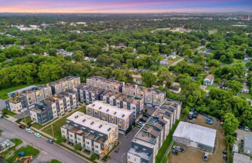 Rooftop Deck Grill Ping Pong Near Downtown Nashville - Foto 50