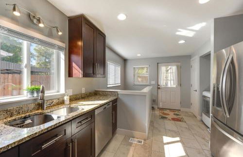 Furnished Patio and Yard Denver Bungalow! - Foto 7