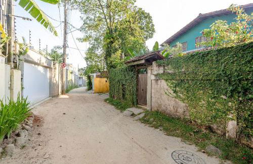 Casa dos Pássaros na areia a 20m da Praia da Baleia com 3 suítes e 1 dorm com ar condicionado, wifi, smart tv, cozinha completa e churrasqueira - Foto 70