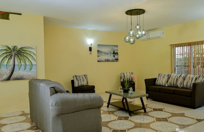 Champagne Villa - Photo 5