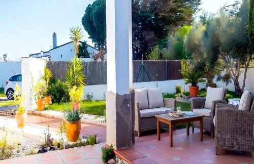 Chalet con Piscina Privada Vallada Terraza y Barbacoan Conil - Foto 2