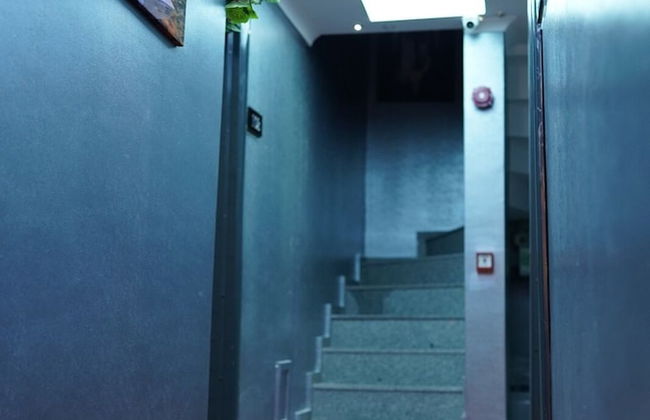 Middle Village - Foto 1