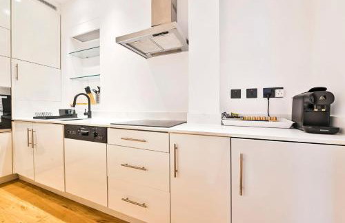 Light and Airy Central London Apartment - Foto 10