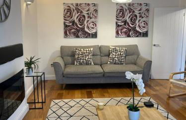 BROOK HOUSE 4a - Photo 3