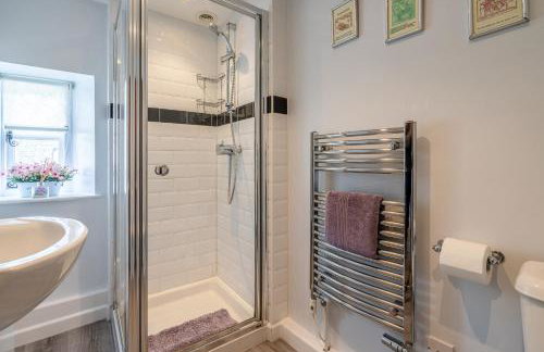 Forsythia Cottage - Photo 17