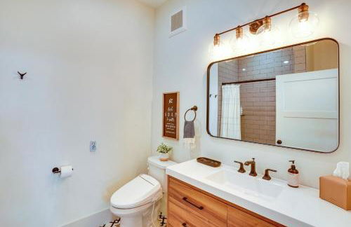 Waterfront Watertown Condo with Patio and Pool Access! - Foto 18