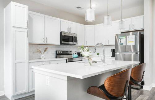 Serene 1BR Perfect Indy Stay - Foto 14