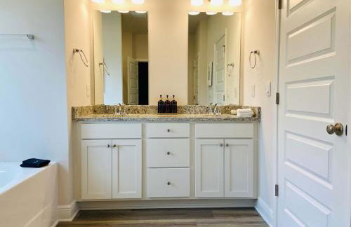 New 5BR Beach Access Heated Pool Free Golf Cart Game Rm - Foto 19