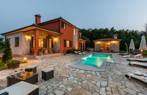 Villa Ivona, a luxurious villa minutes from the sea - Foto 1