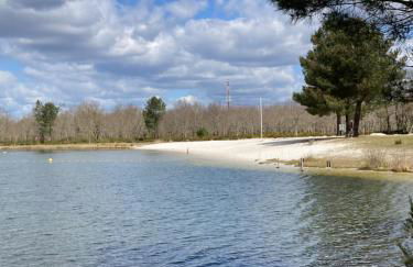 Chalet 18 tout confort pour un séjour dans domaine avec Piscine et en bordure Lac avec plage artificielle - Foto 23