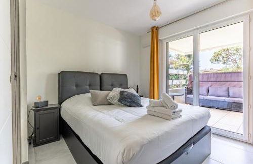 Appartement climatisé les pieds dans l'eau pour 6 personnes avec 1 suite parentale, 1 chambre double et 1 mini chambre Piscine sur le toit clim garage - Foto 34