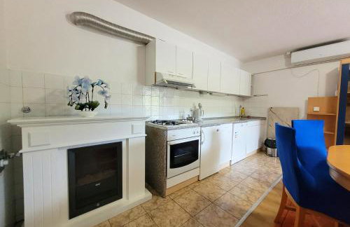 Villa POQUITO, heated pool - Zagvozd, Makarska region - Foto 17