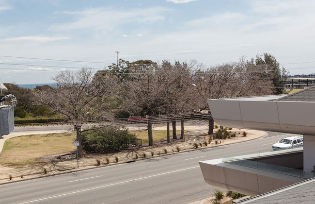 The Jetty Beach Apartment by Ready Set Host - Foto 44