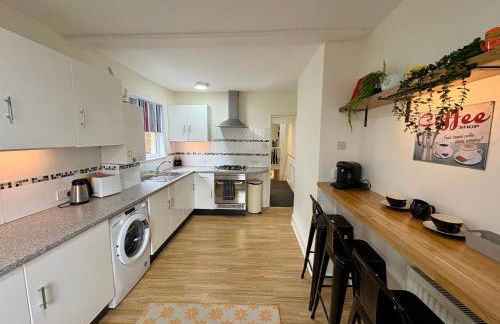 Southend city Escape, SS1, High St and beach are steps away - Foto 10