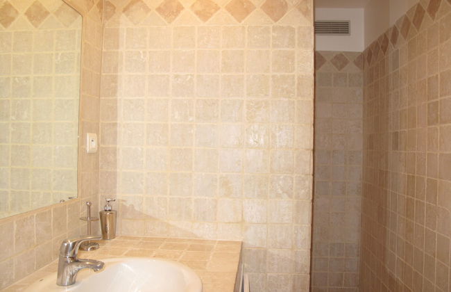 3 bedroom House in Bagnols-en-Forêt with private pool and garden - Photo 17