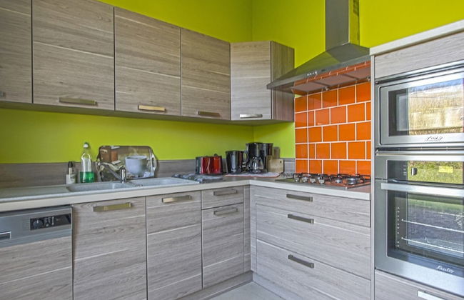 Spacious Holiday Home in Aure sur Mer With Garden - Foto 21