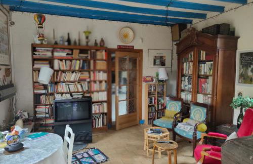 La Maison Bleue de Husseau Ancienne ferme semi-troglodytique 18e siècle - Foto 19