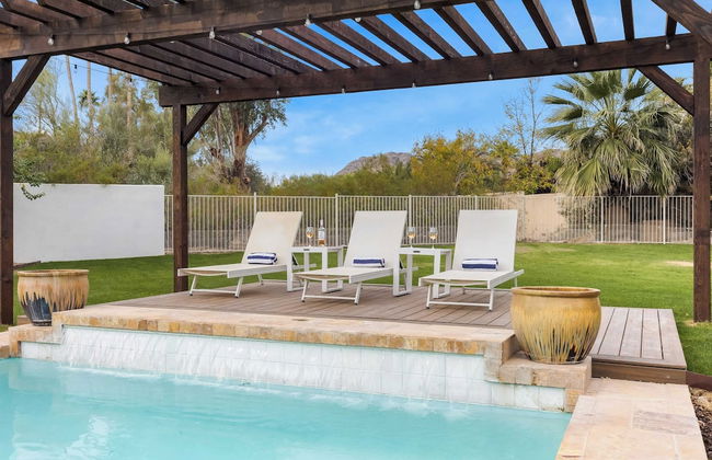 Sleeps 19, 7bdr Estate! Sports Court, Putting Green, Pool Farrier by Avantstay - Foto 2