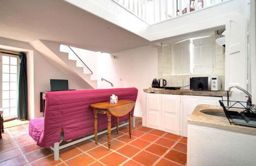 Charming Coastside Villa - Photo 28