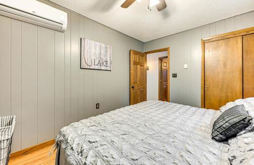 Canal-Front Cabin Dock and Fire Pit in New Lisbon - Foto 11