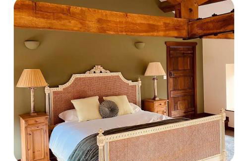 The Coach House - Photo 8