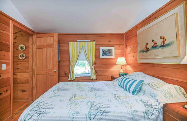 Cozy Cottage w/ Pool, BBQ and Outdoor Seating! - Photo 3