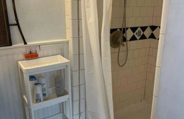 3 Bedroom - Awesome Views, Light, Deck - Foto 8