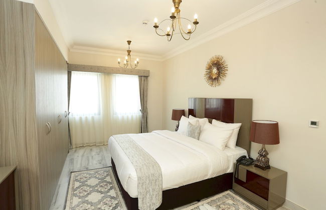 Marbella Executive 2 Bedrooms Balcony - Photo 6